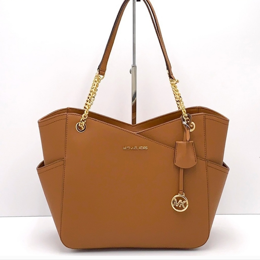 Brand new michael khors jet set travel chain tote